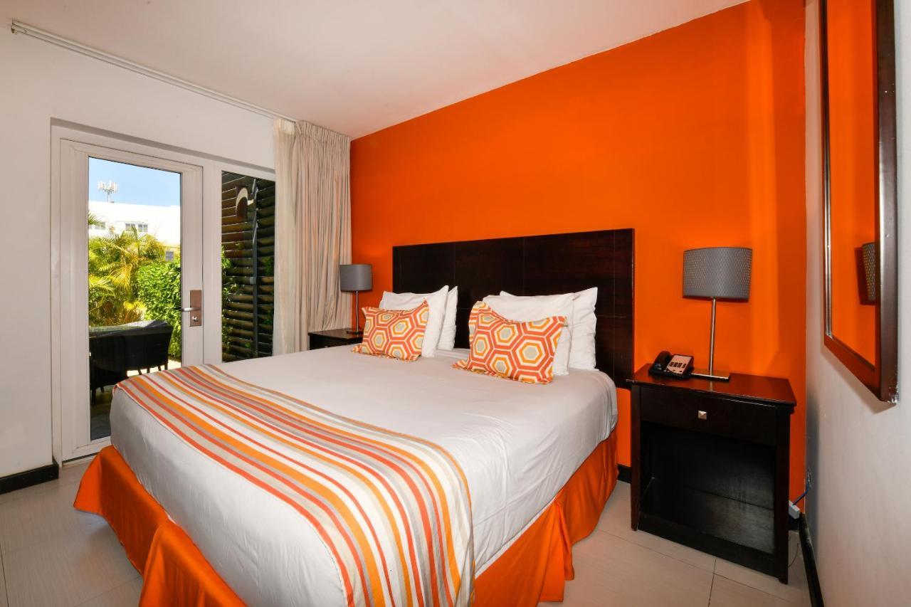 Talk Of The Town Beach Hotel & Beach Club By Gh Hoteles Oranjestad Ngoại thất bức ảnh