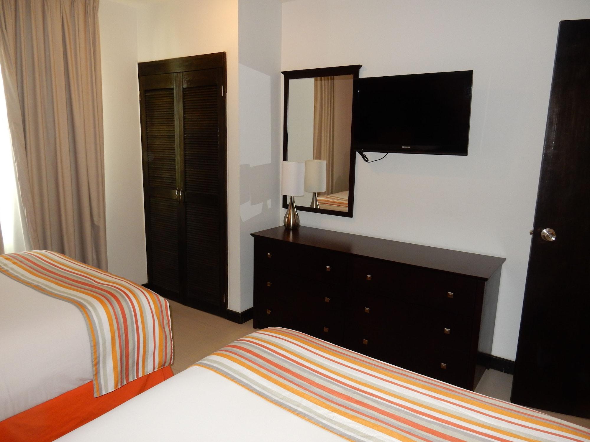Talk Of The Town Beach Hotel & Beach Club By Gh Hoteles Oranjestad Ngoại thất bức ảnh