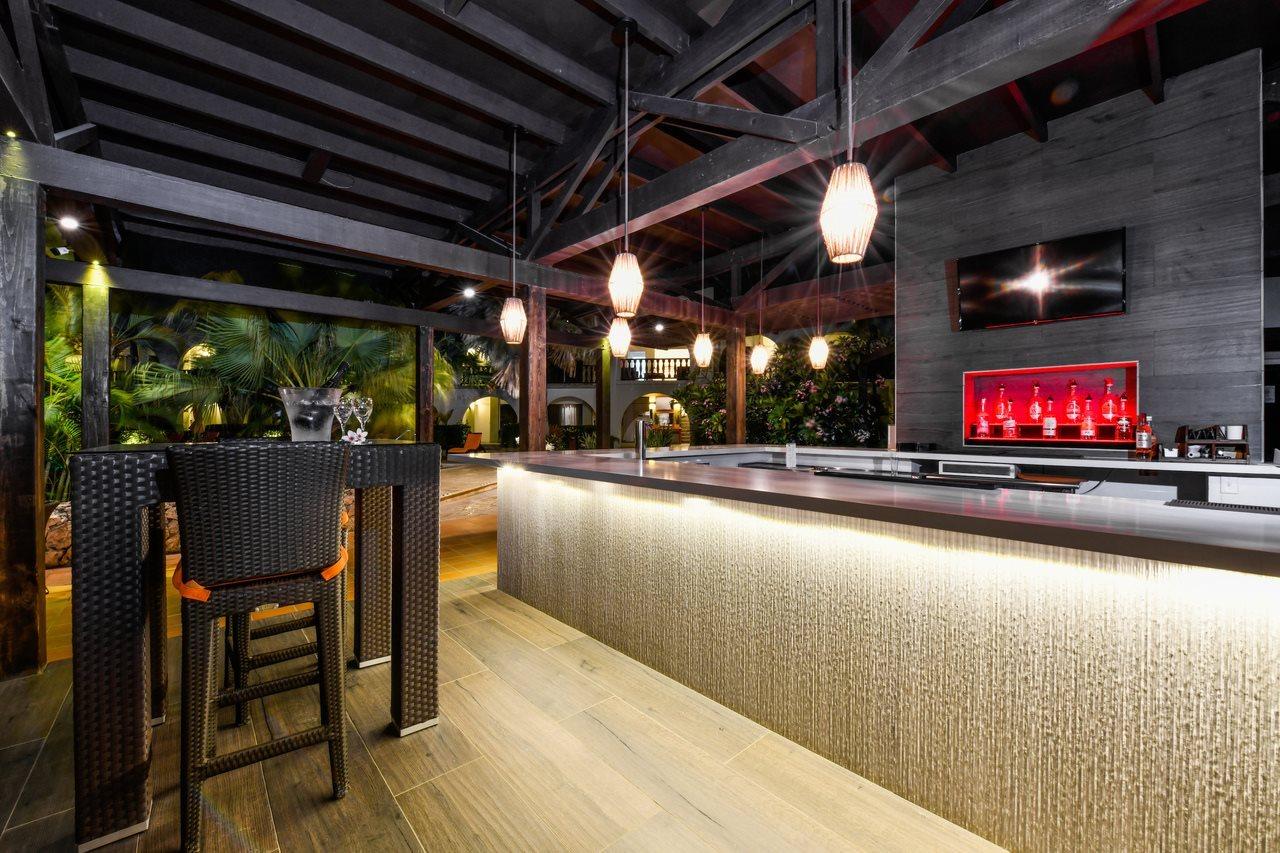 Talk Of The Town Beach Hotel & Beach Club By Gh Hoteles Oranjestad Ngoại thất bức ảnh