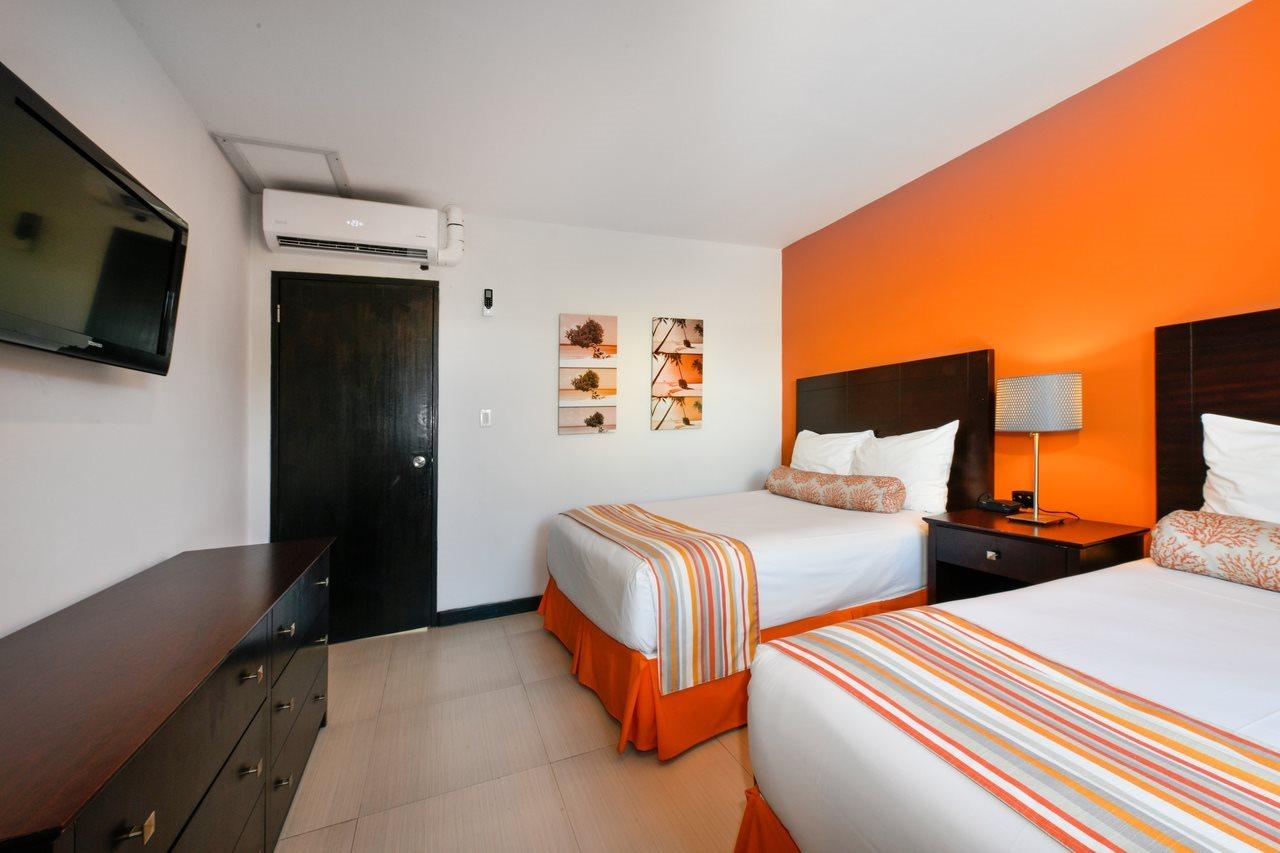 Talk Of The Town Beach Hotel & Beach Club By Gh Hoteles Oranjestad Ngoại thất bức ảnh